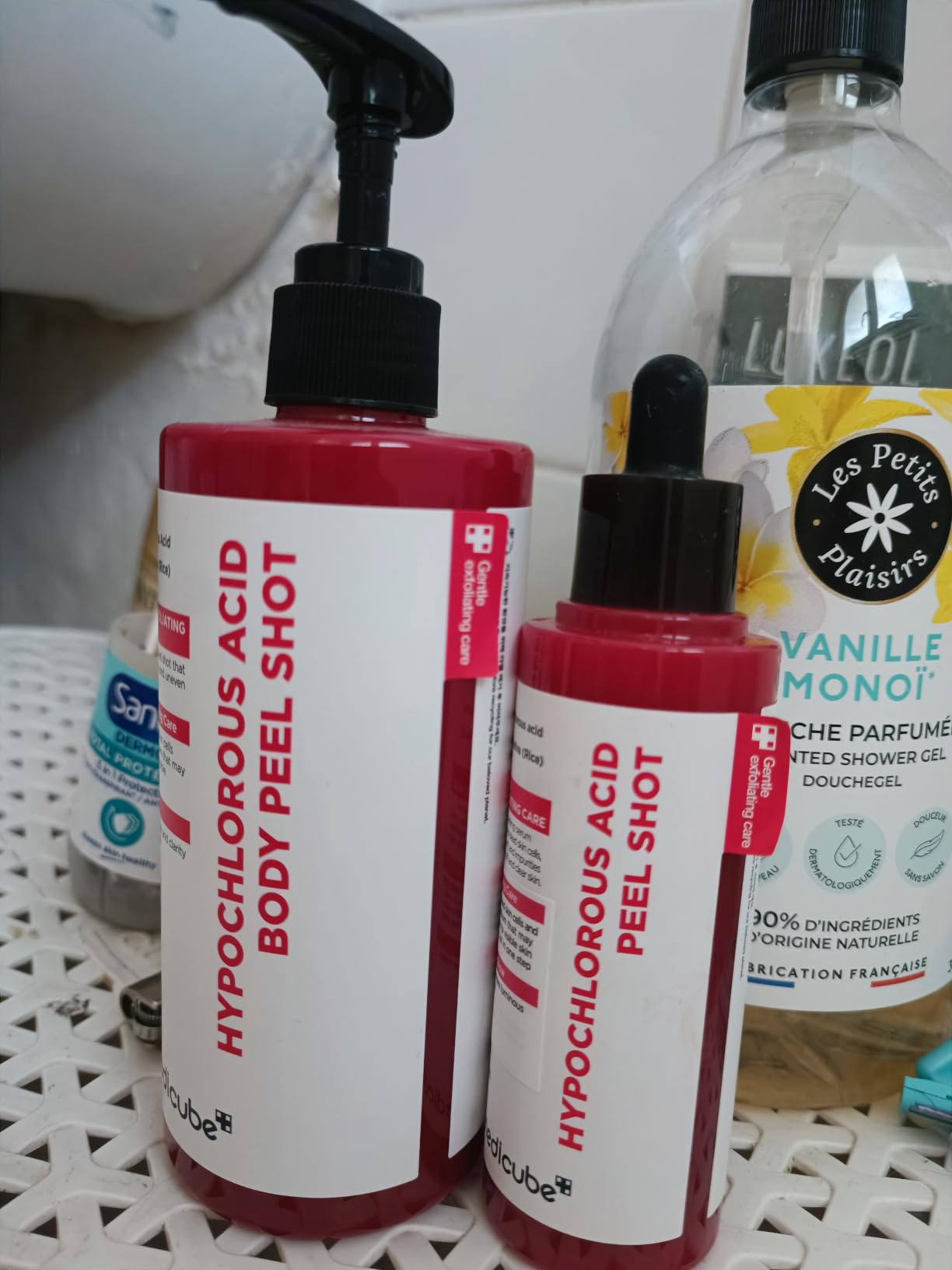 Medicube Red Body Peel Shot Peeling Corps acide hypochloreux
