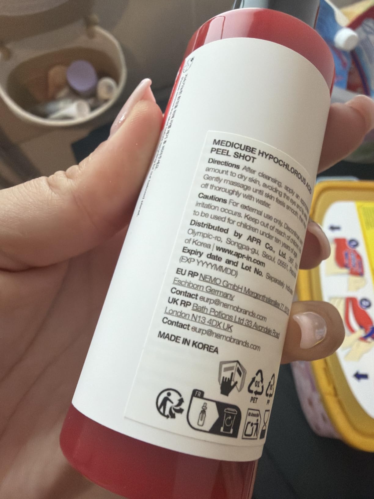 Medicube Red peel shot acide hypochloreux exfoliant